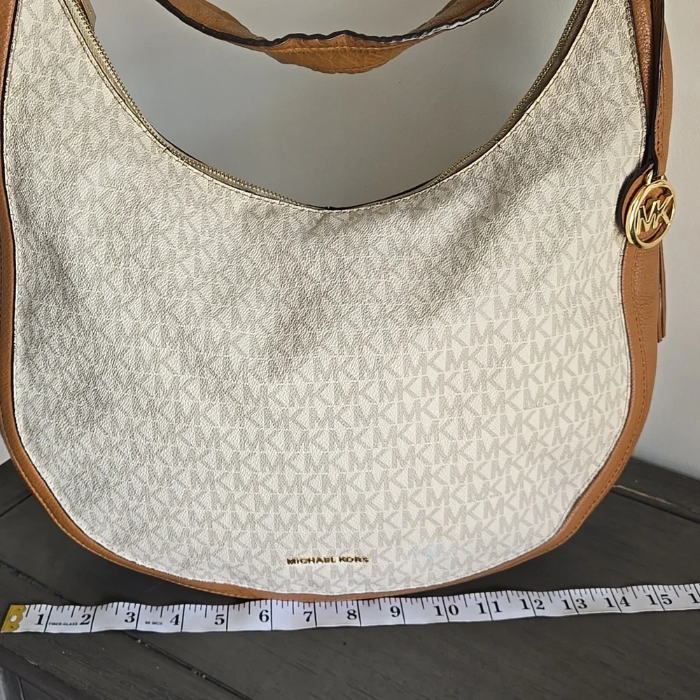 Michael Kors Lydia Hobo Bag
